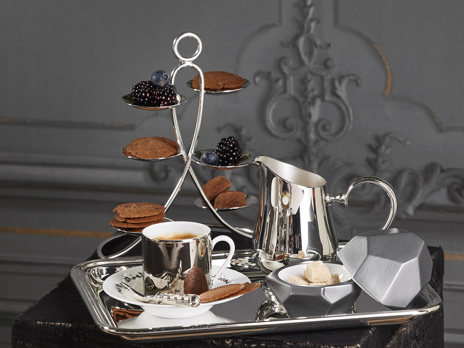 Service à Café Pour 4 Personnes – Porcelaine Blanche, Occasion, élégance Simple